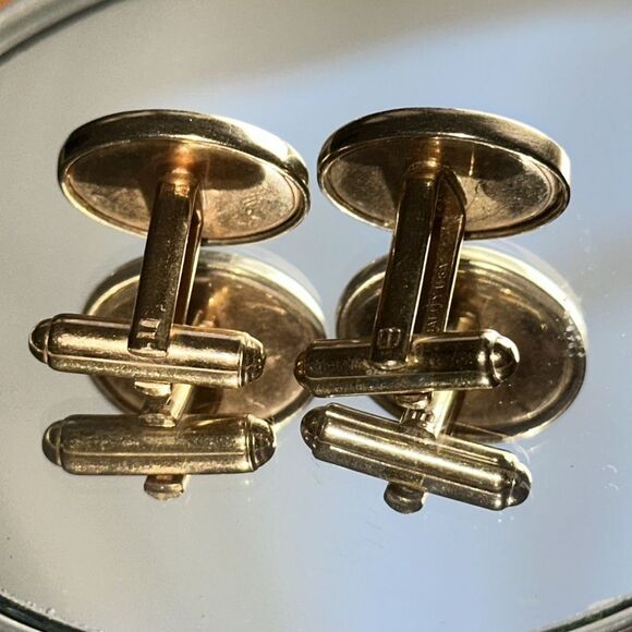 Vintage Quality RN (Registered Nurse) white & gold tone cuff links - Picture 3 of 4